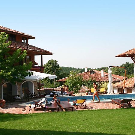 Hotel Izvora - Garden Retreat Arbanasi Exteriör bild