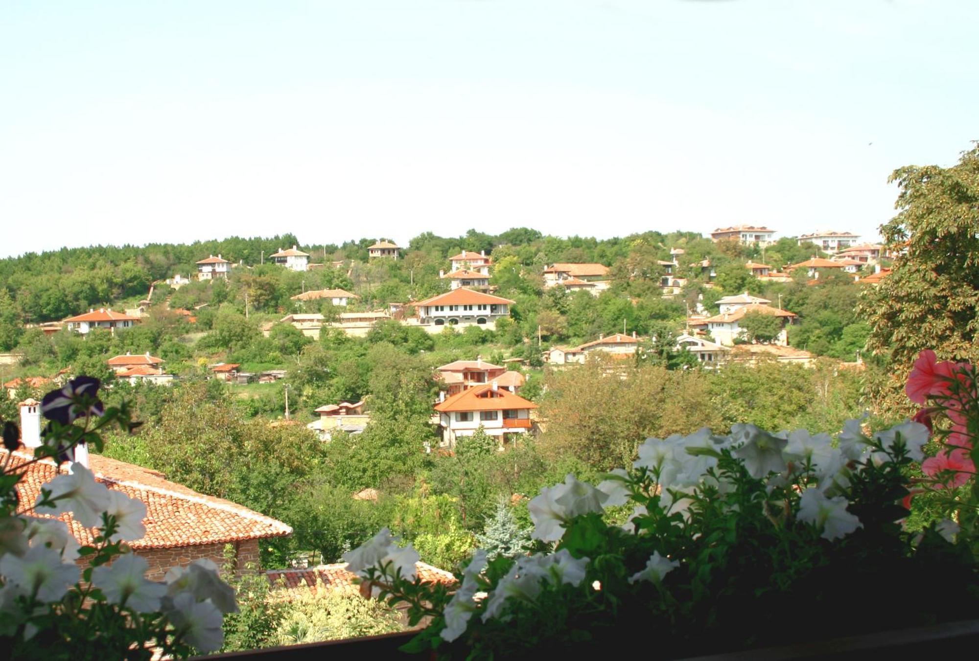 Hotel Izvora - Garden Retreat Arbanasi Exteriör bild