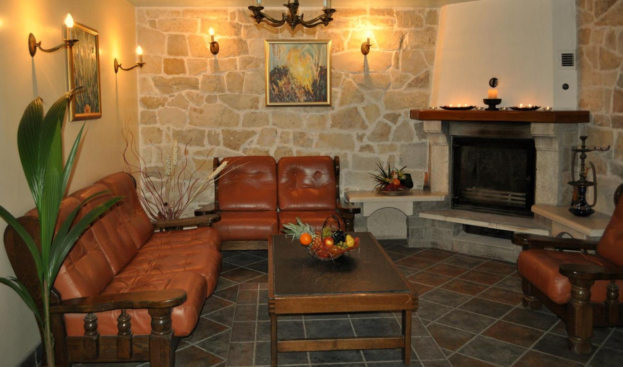 Hotel Izvora - Garden Retreat Arbanasi Exteriör bild