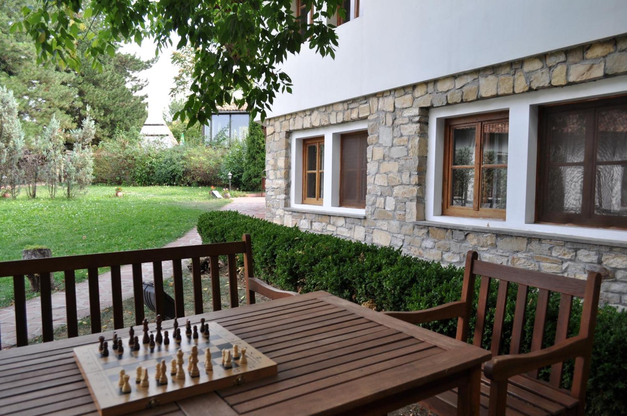Hotel Izvora - Garden Retreat Arbanasi Exteriör bild