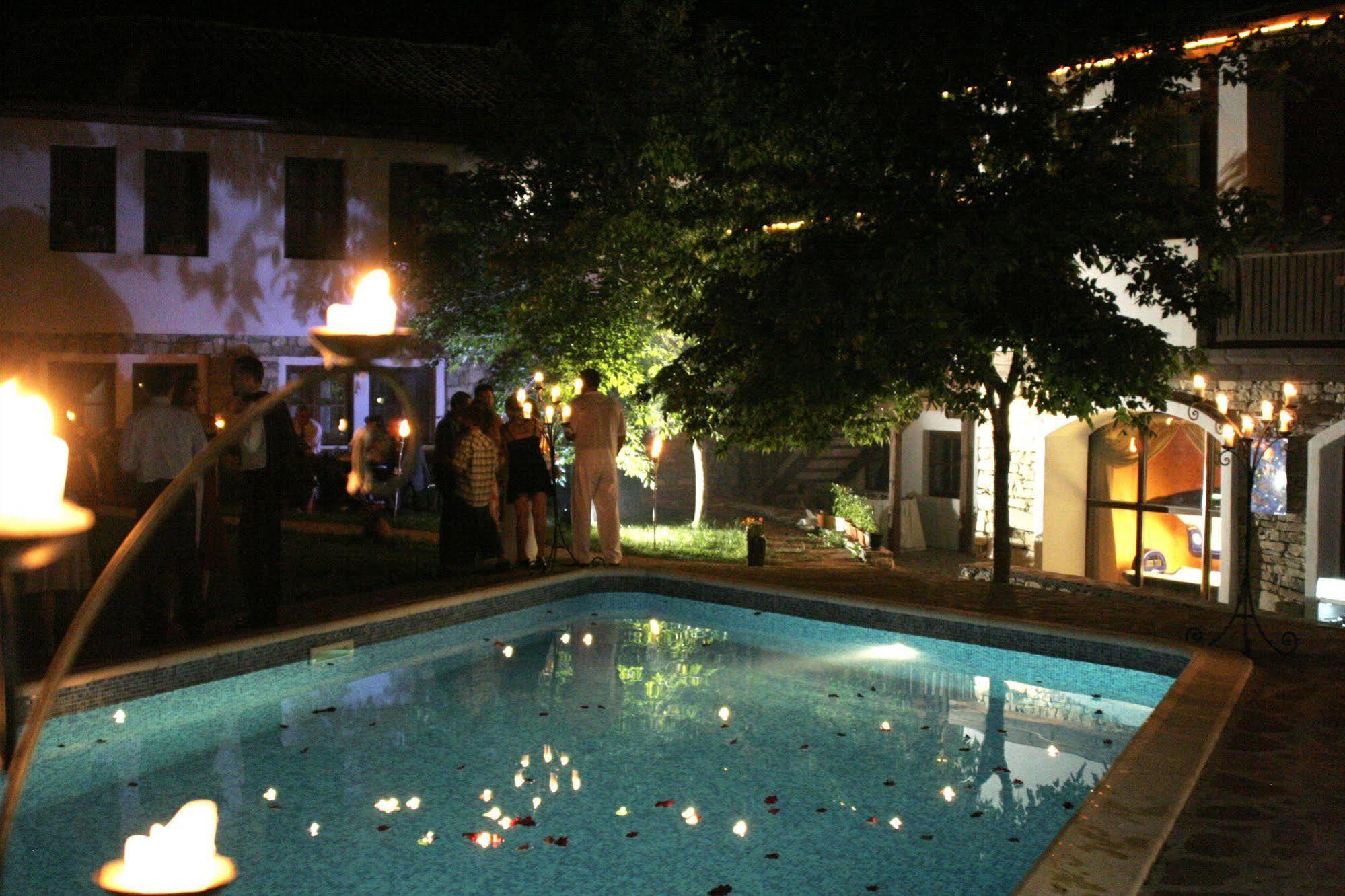 Hotel Izvora - Garden Retreat Arbanasi Exteriör bild