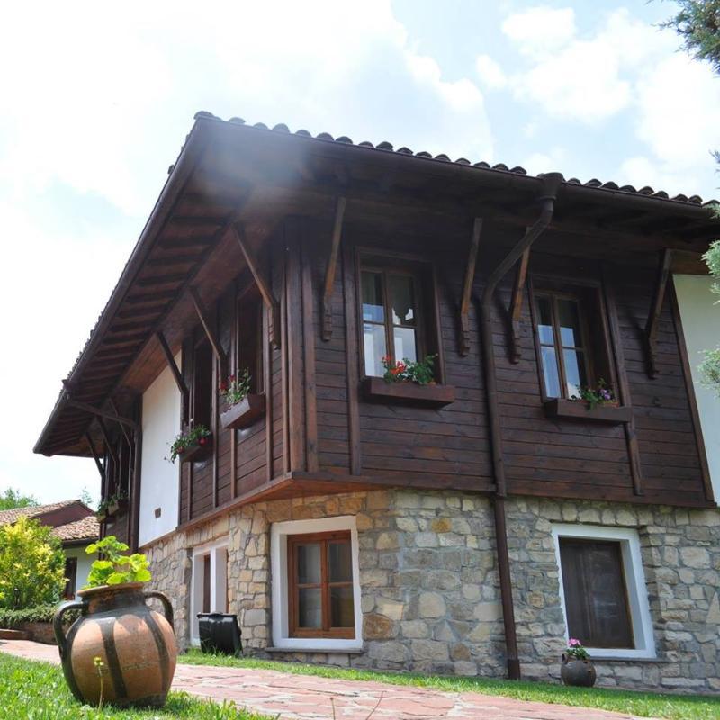 Hotel Izvora - Garden Retreat Arbanasi Exteriör bild